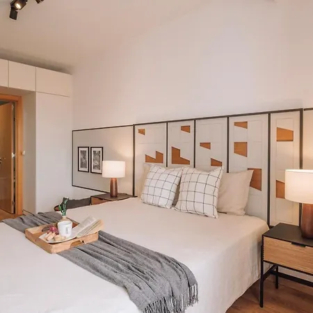 דירה Herbert - 2 Bedrooms And Balcony In Areeiro *